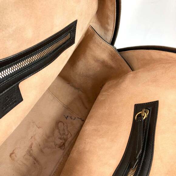 GUCCI Black Leather Shoulder Bag - Picture 16 of 16